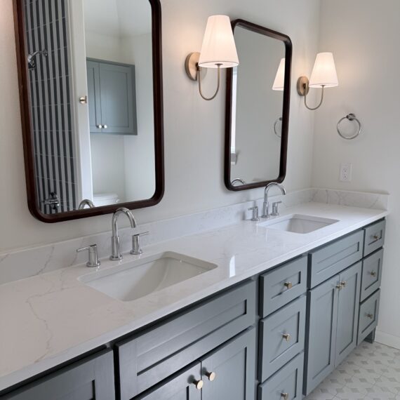 Charleston interior photo 2