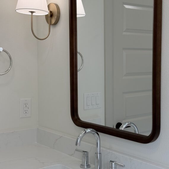 Charleston interior photo 6