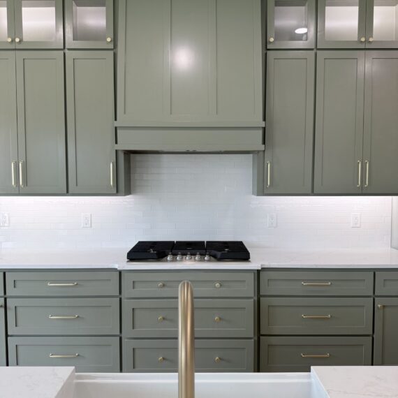 Charleston interior photo 15