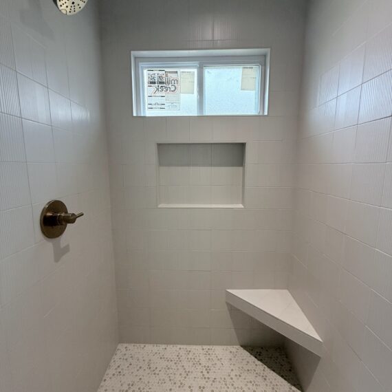 Charleston interior photo 25