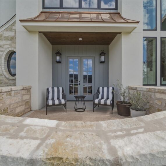 The Hampton Parade exterior photo 5