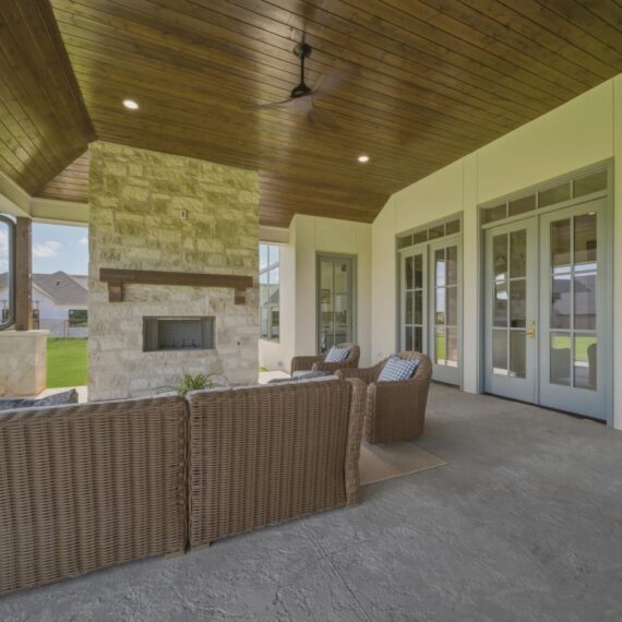 The Hampton Parade exterior photo 9