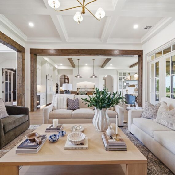 The Hampton Parade interior photo 6
