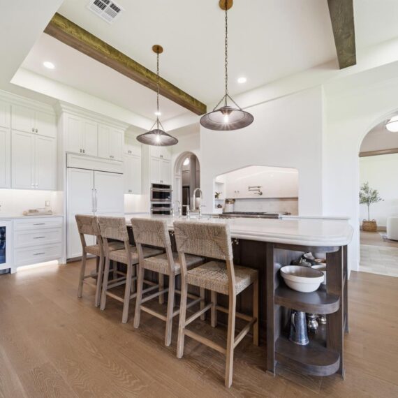 The Hampton Parade interior photo 7