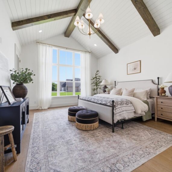 The Hampton Parade interior photo 23