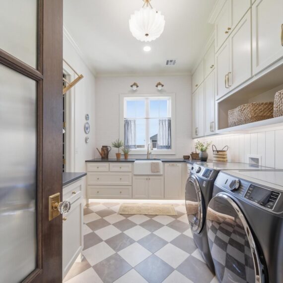 The Hampton Parade interior photo 31