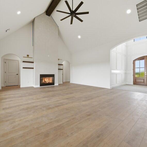 Homestead Heritage interior photo 5