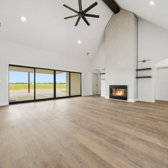 Homestead Heritage interior photo 6