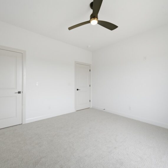 Homestead Heritage interior photo 37