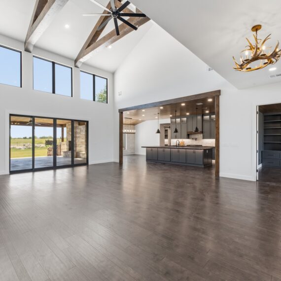 Rustic Ridge interior photo 3