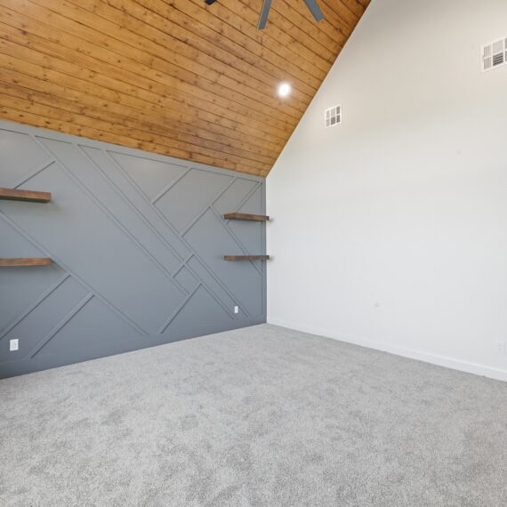 Rustic Ridge interior photo 12