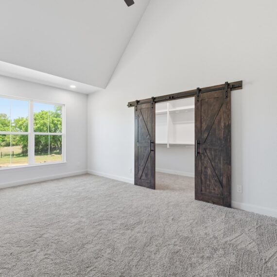 Rustic Ridge interior photo 18