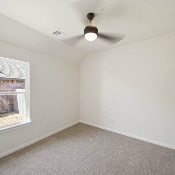 Savannah Custom interior photo 15