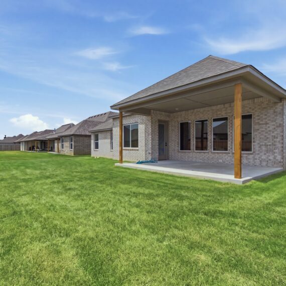 Savannah Spec exterior photo 1