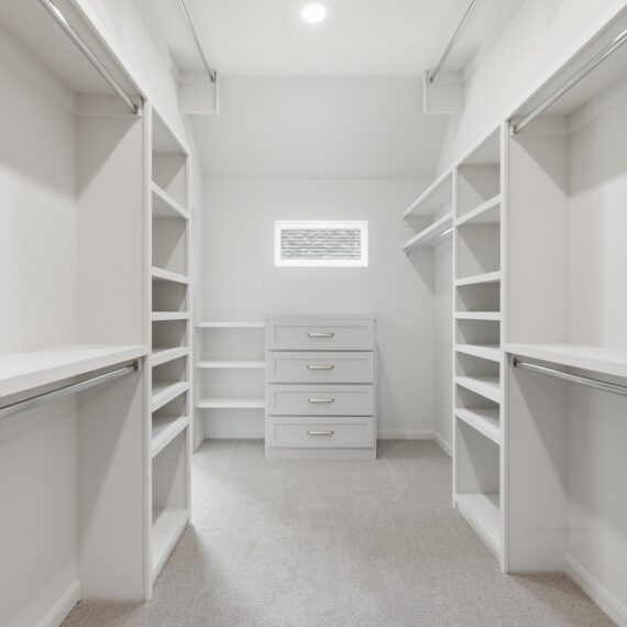 Savannah Spec interior photo 8