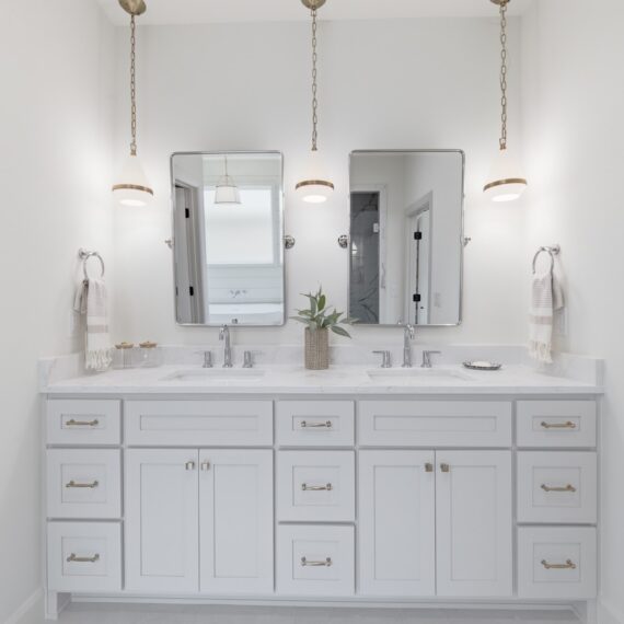 Savannah Spec interior photo 9
